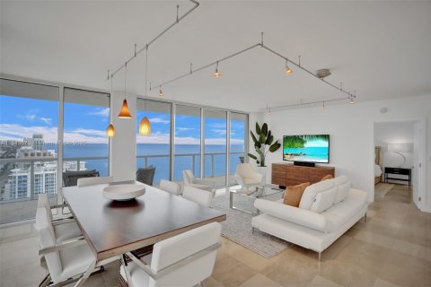Copropriété à louer à Miami Beach, Floride: 2 chambres, 122.82 m2 № 1838739 - photo 1