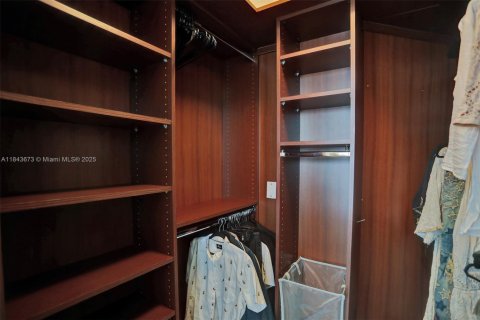 Copropriété à louer à Miami Beach, Floride: 2 chambres, 122.82 m2 № 1838739 - photo 26