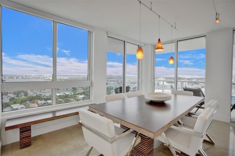 Copropriété à louer à Miami Beach, Floride: 2 chambres, 122.82 m2 № 1838739 - photo 15