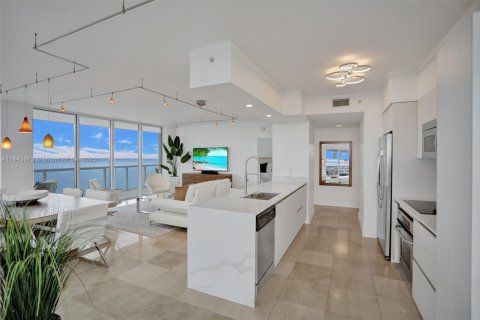 Copropriété à louer à Miami Beach, Floride: 2 chambres, 122.82 m2 № 1838739 - photo 16