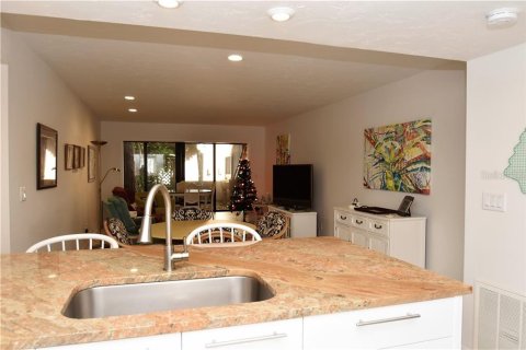 Copropriété à louer à Sarasota, Floride: 1 chambre, 67.91 m2 № 213519 - photo 12