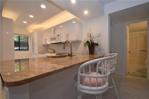 Copropriété à louer à Sarasota, Floride: 1 chambre, 67.91 m2 № 213519 - photo 9