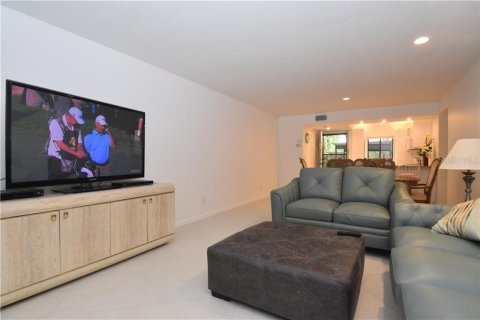 Copropriété à louer à Sarasota, Floride: 1 chambre, 67.91 m2 № 213519 - photo 5