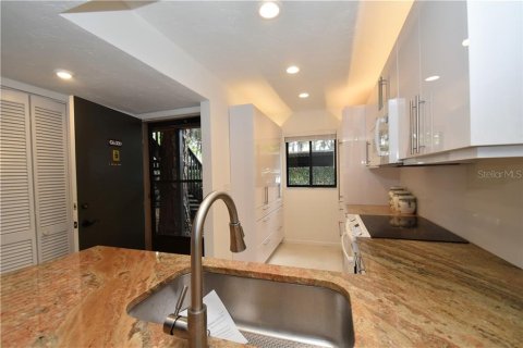 Copropriété à louer à Sarasota, Floride: 1 chambre, 67.91 m2 № 213519 - photo 10