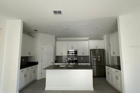 Casa en alquiler en Kissimmee, Florida, 4 dormitorios, 198.72 m2 № 1561842 - foto 9