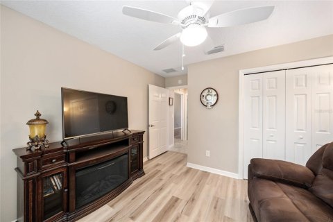 House in The Villages, Florida 4 bedrooms, 188.41 sq.m. № 2114784 - photo 28
