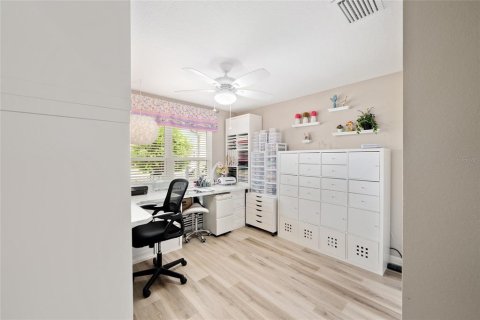 House in The Villages, Florida 4 bedrooms, 188.41 sq.m. № 2114784 - photo 25