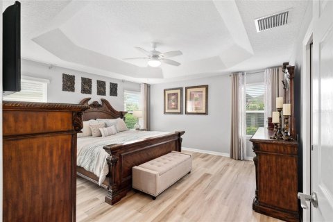 House in The Villages, Florida 4 bedrooms, 188.41 sq.m. № 2114784 - photo 17