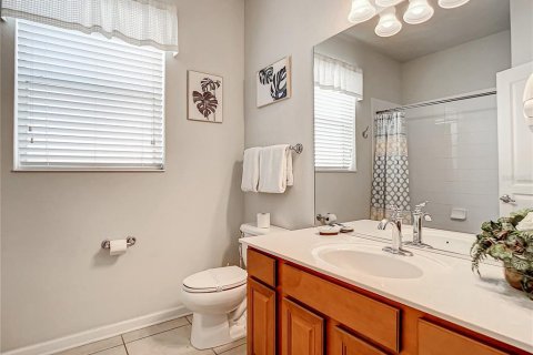 House in Kissimmee, Florida 6 bedrooms, 261.24 sq.m. № 1720437 - photo 20