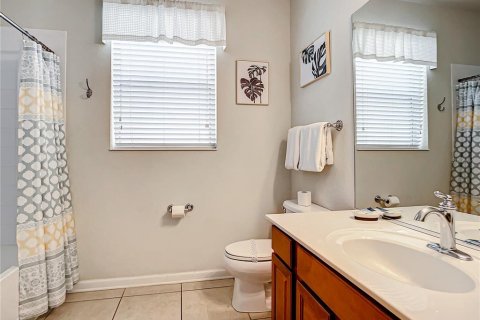 House in Kissimmee, Florida 6 bedrooms, 261.24 sq.m. № 1720437 - photo 21