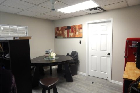 Commercial property in Kissimmee, Florida 115.11 sq.m. № 2214666 - photo 7