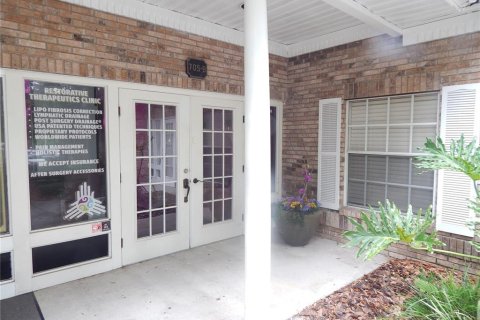 Commercial property in Kissimmee, Florida 115.11 sq.m. № 2214666