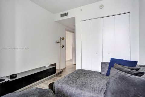 Condominio en venta en Miami, Florida, 3 dormitorios, 149.85 m2 № 1710570 - foto 24