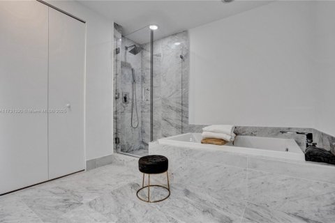 Condominio en venta en Miami, Florida, 3 dormitorios, 149.85 m2 № 1710570 - foto 20