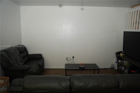 Купить виллу или дом в Холливуд, Флорида 2 спальни, 133.78м2, № 1987116 - фото 6