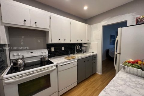 Copropriété à vendre à Fort Lauderdale, Floride: 1 chambre, 70.23 m2 № 1758798 - photo 3