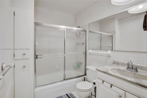 Copropriété à vendre à Fort Lauderdale, Floride: 1 chambre, 70.23 m2 № 1758798 - photo 10