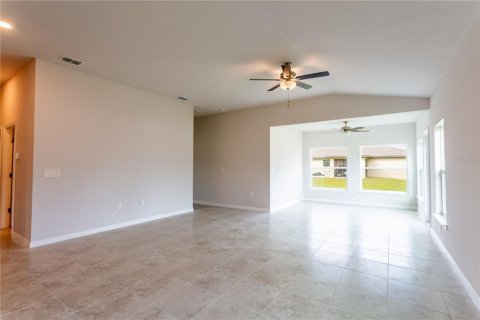 House in Lehigh Acres, Florida 4 bedrooms, 167.5 sq.m. № 1565738 - photo 6