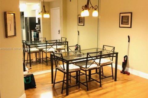 Condo in Aventura, Florida, 1 bedroom  № 2170894 - photo 6
