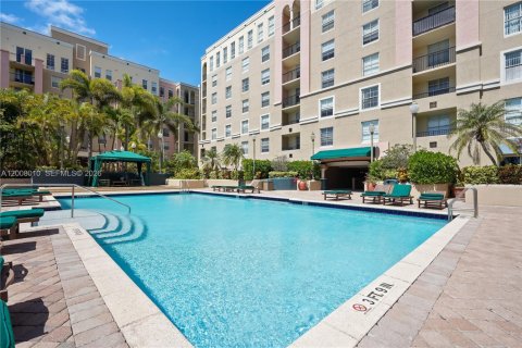 Condo in Fort Lauderdale, Florida, 2 bedrooms  № 2073819 - photo 18