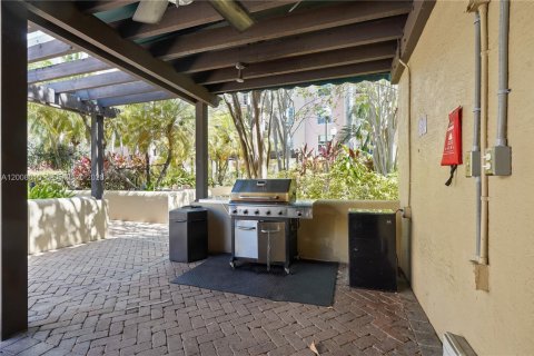 Condo in Fort Lauderdale, Florida, 2 bedrooms  № 2073819 - photo 25