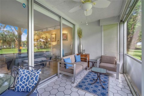 Condo in Pompano Beach, Florida, 3 bedrooms  № 2245881 - photo 21