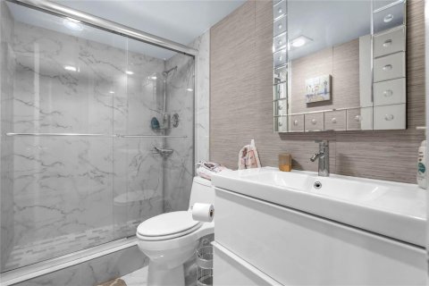 Condo in Pompano Beach, Florida, 3 bedrooms  № 2245881 - photo 14