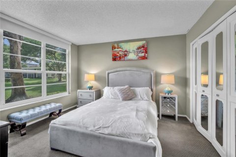 Condo in Pompano Beach, Florida, 3 bedrooms  № 2245881 - photo 11