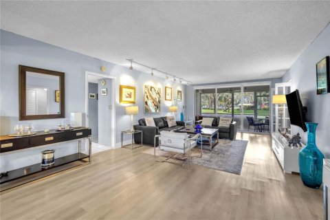 Condo in Pompano Beach, Florida, 3 bedrooms  № 2245881 - photo 6
