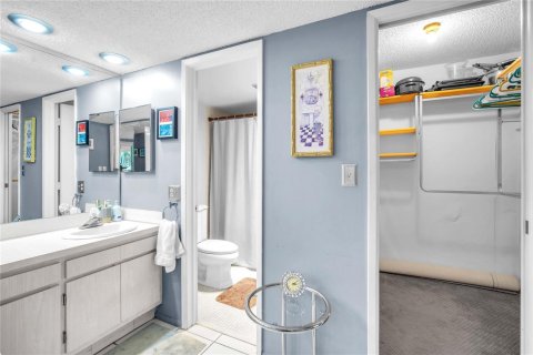 Condo in Pompano Beach, Florida, 3 bedrooms  № 2245881 - photo 17