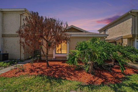 Touwnhouse à Palm Bay, Floride 2 chambres, 73.67 m2 № 2181522