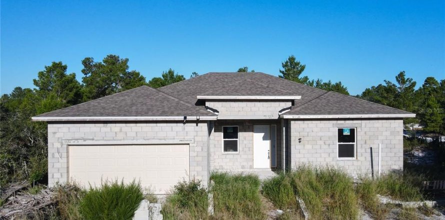 Villa ou maison à Poinciana, Floride 4 chambres, 163.69 m2 № 1393004