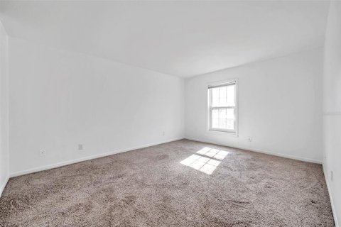 Condo in Saint Petersburg, Florida, 2 bedrooms  № 1528746 - photo 24