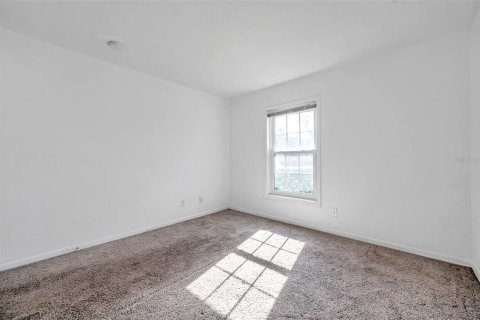 Condo in Saint Petersburg, Florida, 2 bedrooms  № 1528746 - photo 23