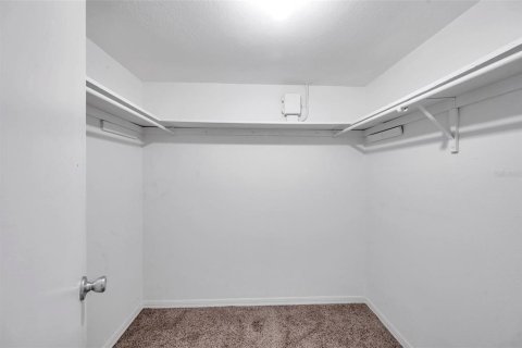 Condo in Saint Petersburg, Florida, 2 bedrooms  № 1528746 - photo 28