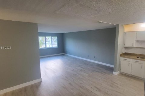 Condo in Homestead, Florida, 2 bedrooms  № 1978054 - photo 3