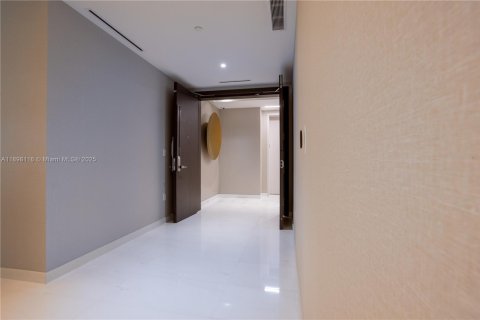 Купить кондоминиум в Майами, Флорида 3 спальни, 254.74м2, № 1949723 - фото 30