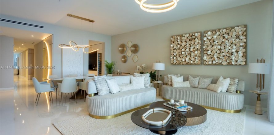 Кондоминиум с 3 спальнями в Майами, Флорида № 1949723