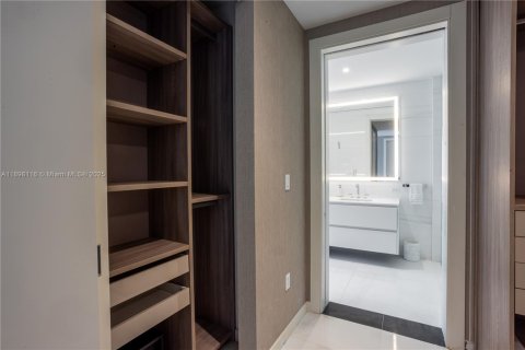 Купить кондоминиум в Майами, Флорида 3 спальни, 254.74м2, № 1949723 - фото 7