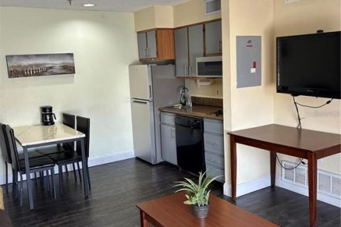 Apartamento en alquiler en Kissimmee, Florida, 2 dormitorios, 58.99 m2 № 2118222 - foto 6