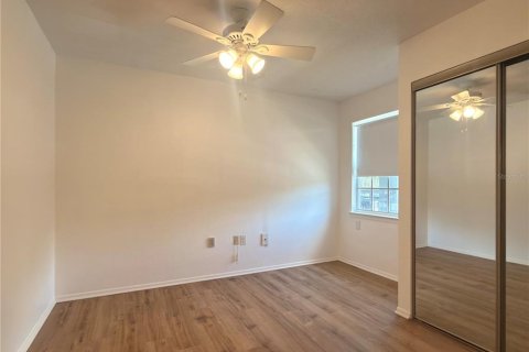 Condo in Gainesville, Florida, 2 bedrooms  № 2209047 - photo 23