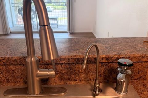 Condo in Gainesville, Florida, 2 bedrooms  № 2209047 - photo 13