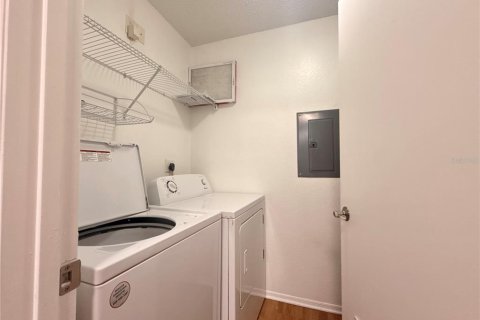 Condo in Gainesville, Florida, 2 bedrooms  № 2209047 - photo 19