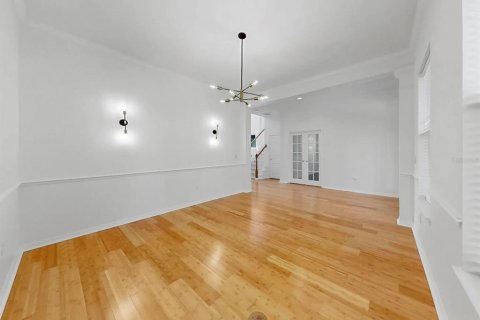 House in Apollo Beach, Florida 4 bedrooms, 305 sq.m. № 2150604 - photo 7