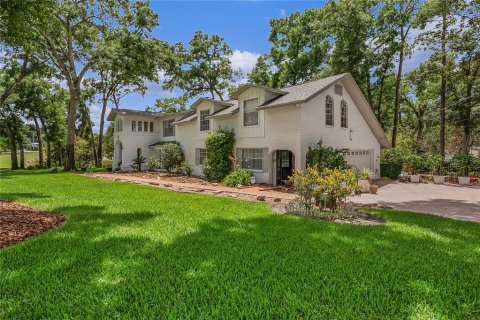House in Longwood, Florida 5 bedrooms, 397.71 sq.m. № 1735118 - photo 3