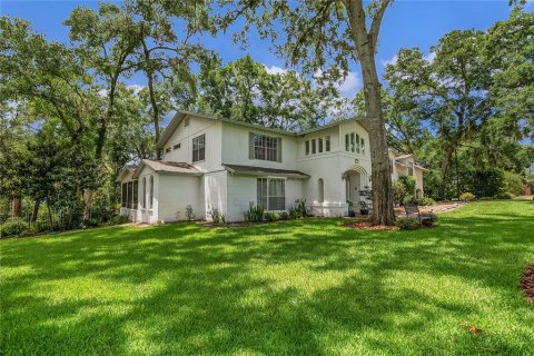 House in Longwood, Florida 5 bedrooms, 397.71 sq.m. № 1735118 - photo 4