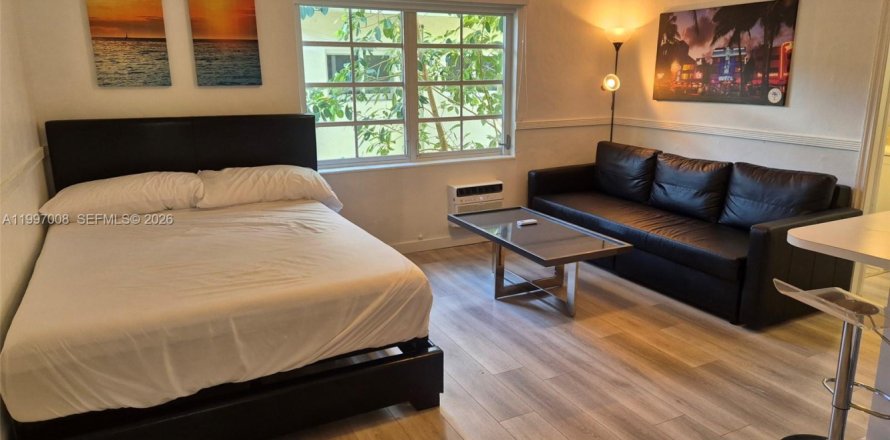 Студия в кондо в Майами-Бич, Флорида № 2058841