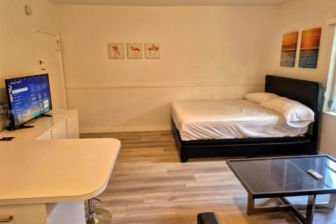 Купить кондоминиум в Майами-Бич, Флорида 31.68м2, № 2058841 - фото 13