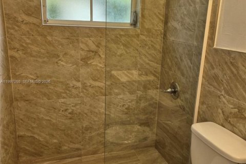 Купить кондоминиум в Майами-Бич, Флорида 31.68м2, № 2058841 - фото 20