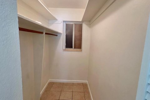 Appartement à louer à Fort Lauderdale, Floride: 1 chambre, 63.17 m2 № 2181273 - photo 3